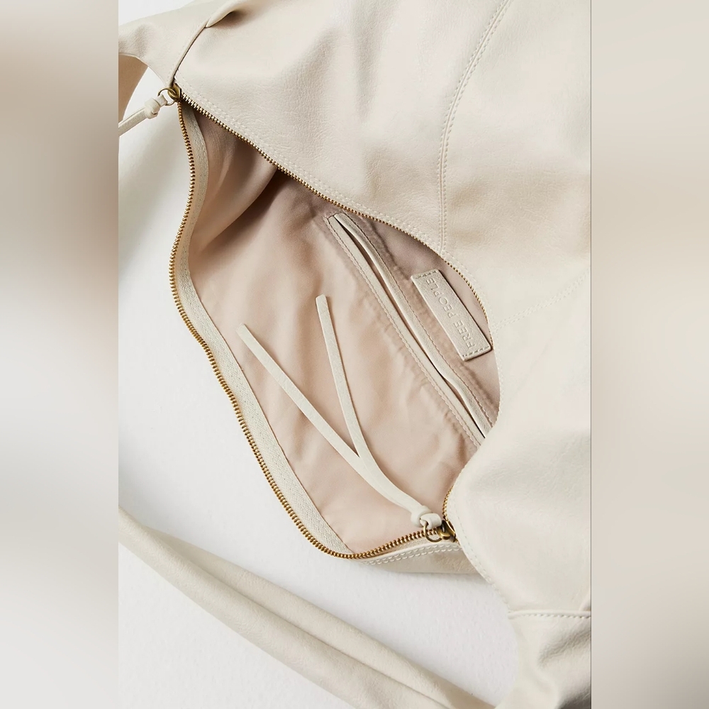 Free People Slouchy Carryall Tote Bag Purse Ivory Cream Brand New In Plastic NWT - Picture 3 of 16